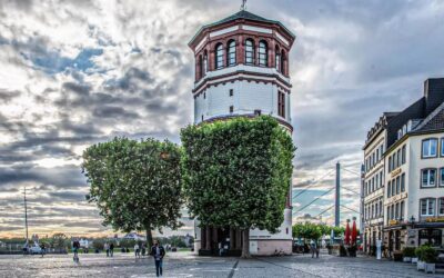 Brauche ich einen Makler für den Immobilienverkauf in Düsseldorf?