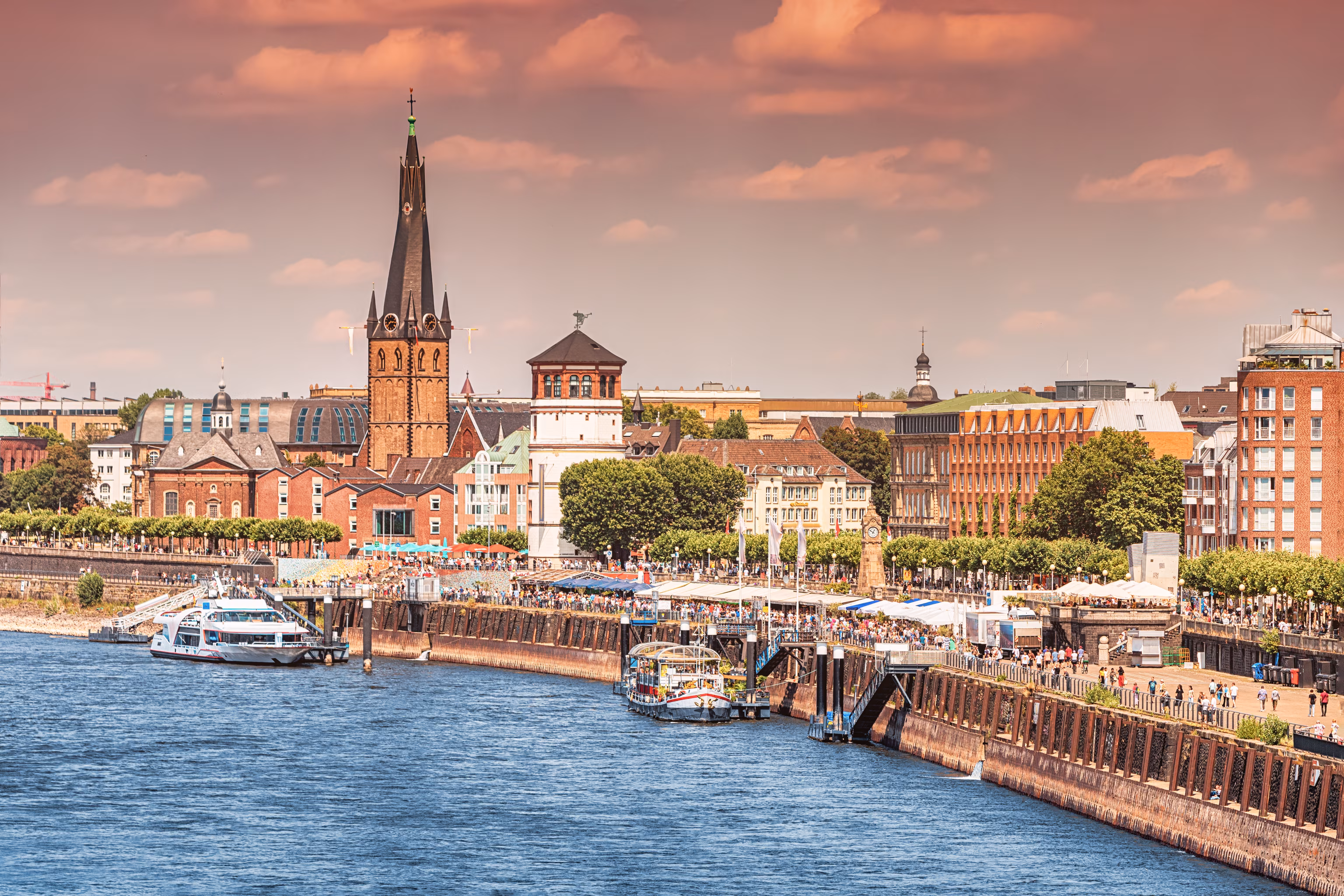 Wie lange dauert ein Hausverkauf in Düsseldorf?