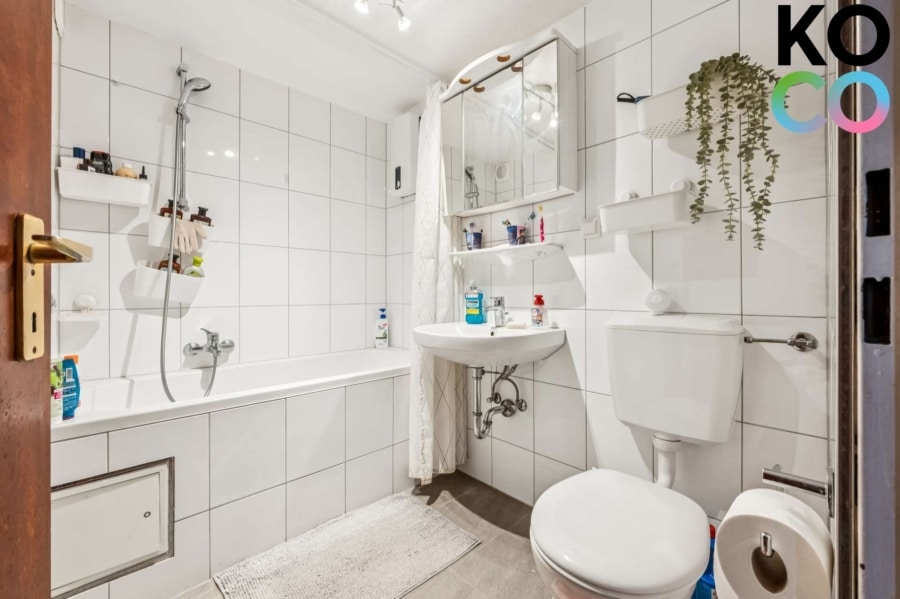 Badezimmer - Helle und gepflegte 3-Zimmer-Wohnung – ideal für Paare oder Anleger