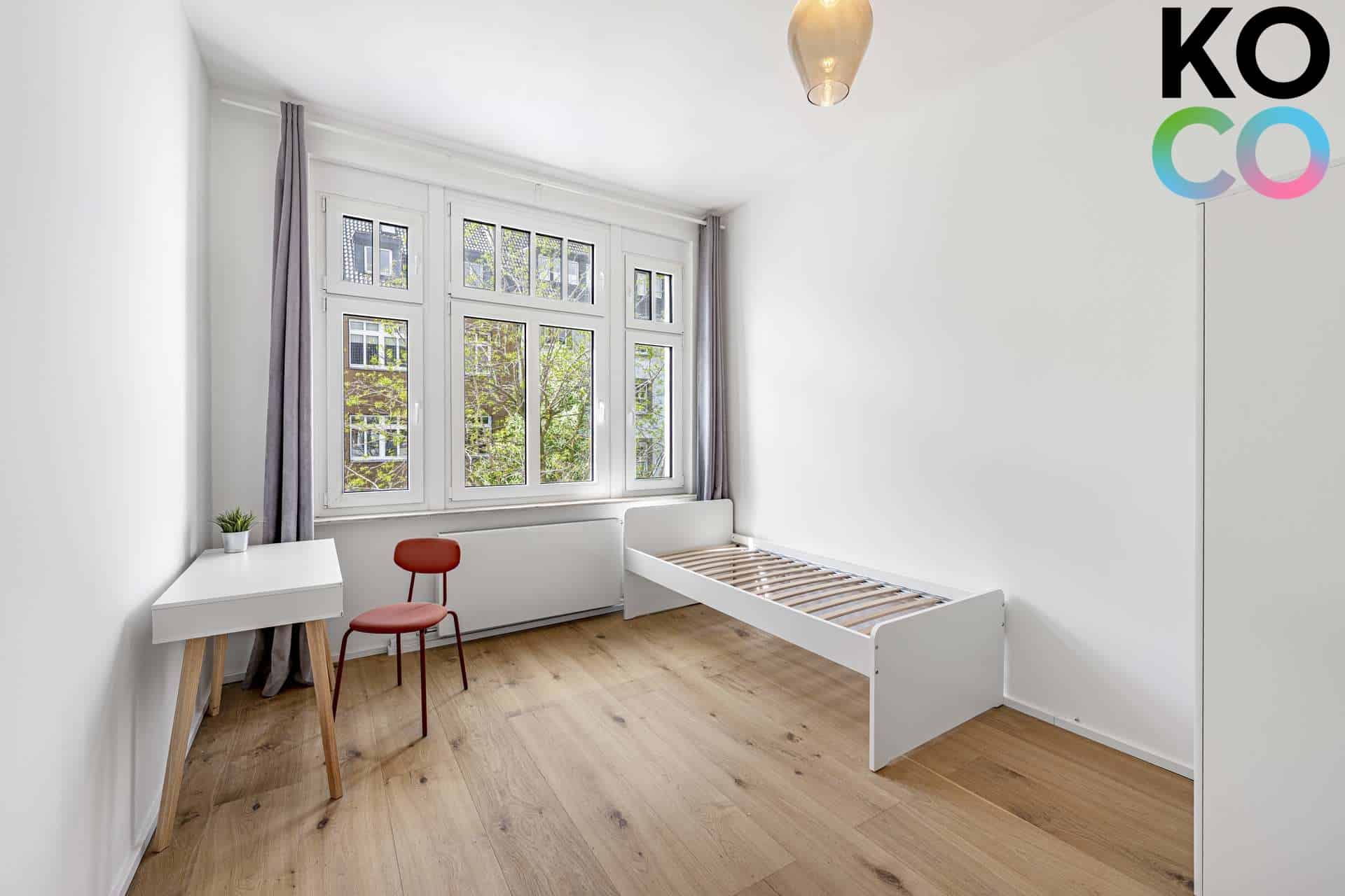 1.OG Zimmer zur Straßenseite