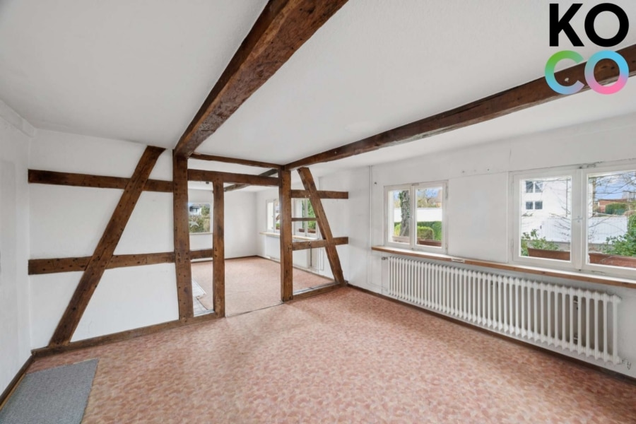 Wohn-/Essbereich mit großzügiger Fensterfront - Historisches Fachwerkhaus mit großem Grundstück in begehrter Lage! Liebhaberprojekt!