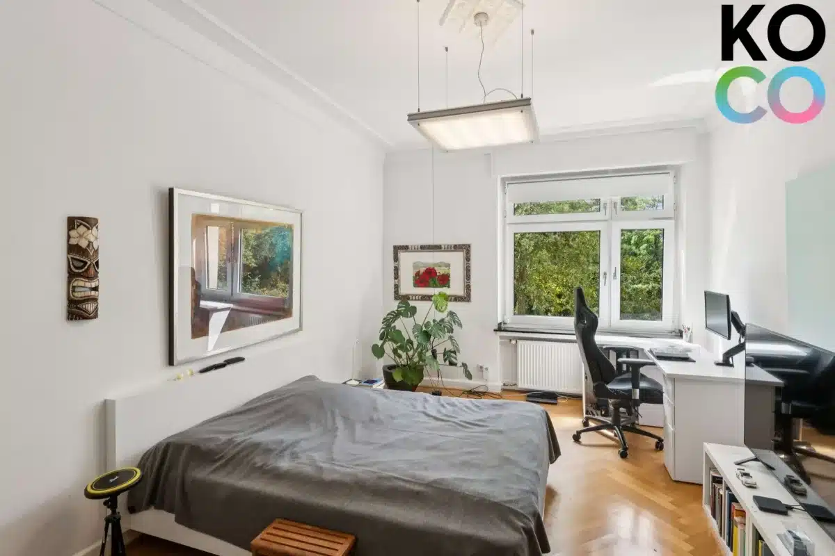 Schlafzimmer 1