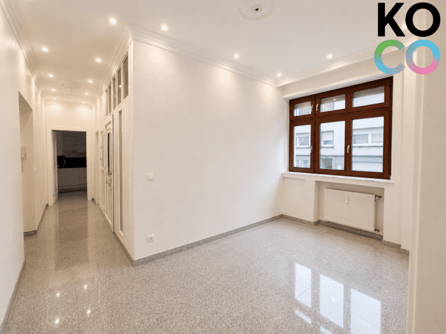 Flur und Garderobe - Repräsentative 130 m² Altbauwohnung mit 100 m² Garten und Sonnenterrassen am Minto