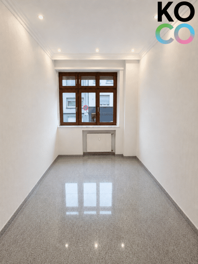 Garderobe / Optionales 4. Zimmer - Repräsentative 130 m² Altbauwohnung mit 100 m² Garten und Sonnenterrassen am Minto