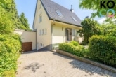 Garage und Frontansicht