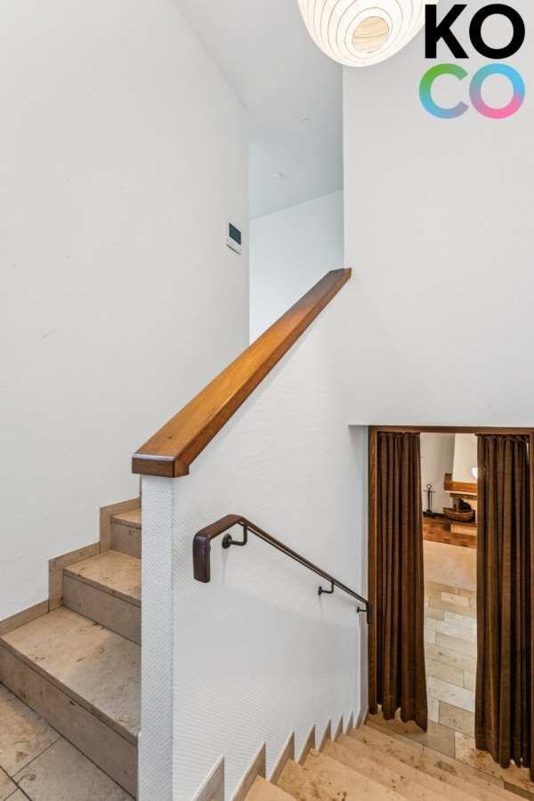 Treppenhaus Ansicht 1 - Reihenendhaus mit Gartenparadies