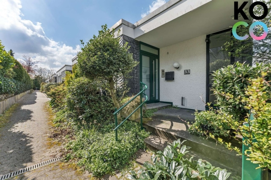 Hausansicht - Reihenendhaus mit Gartenparadies