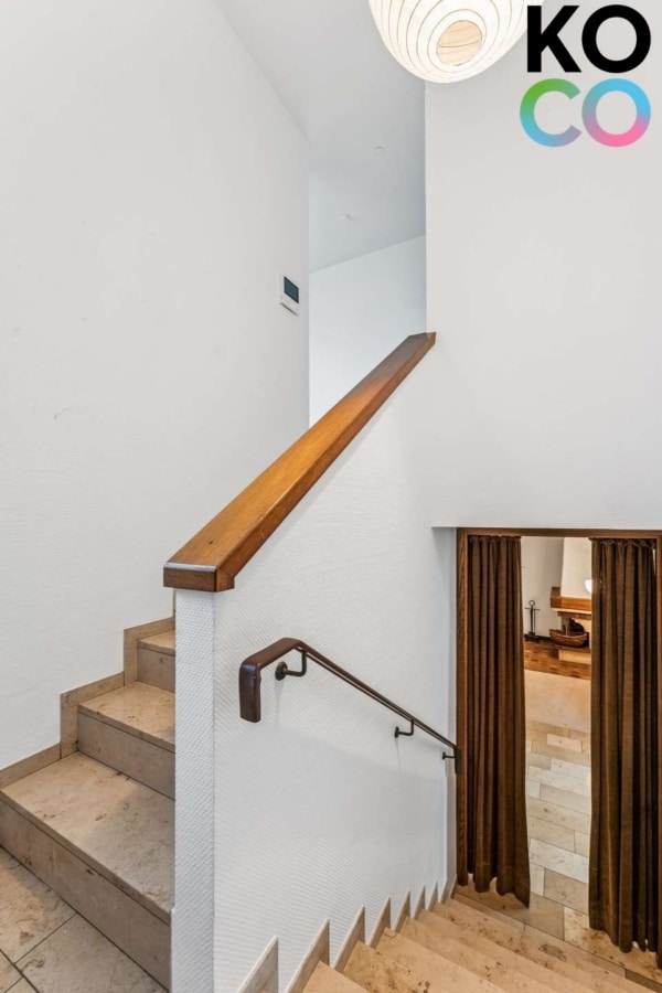 Treppenhaus Ansicht 1 - Reihenendhaus mit Gartenparadies