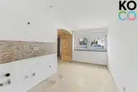 Gr