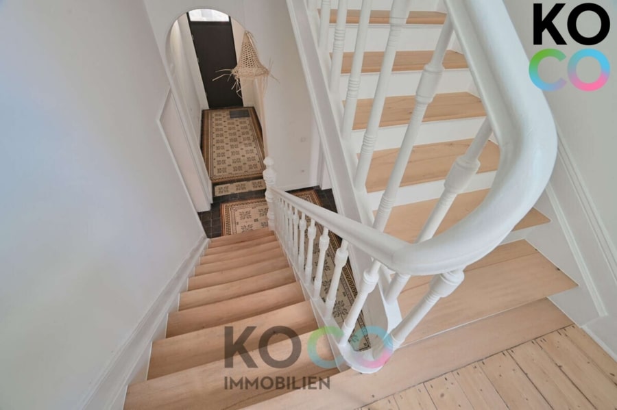 Treppenhaus - Stadtvilla mit Altbaucharme in perfekter Lage!