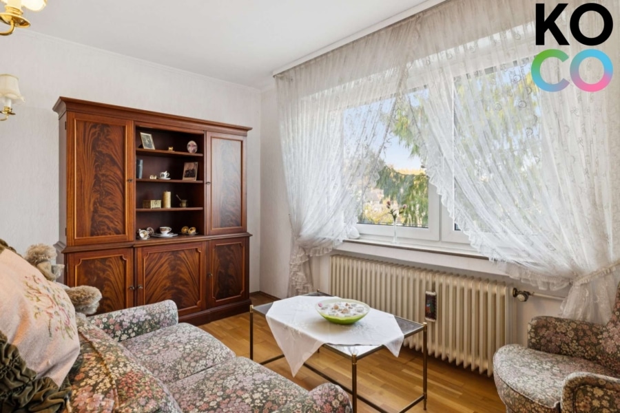 Schlafzimmer 2 - Freistehend, mit toller Aussicht! Sackgassenlage. Ideal für Familien.