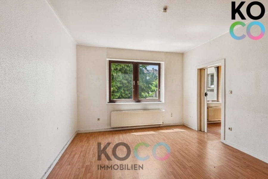 Wohnzimmer OG - Großzügiges Haus mit viel Potenzial – Zweifamilienhaus für Eigennutzer oder Kapitalanleger!!