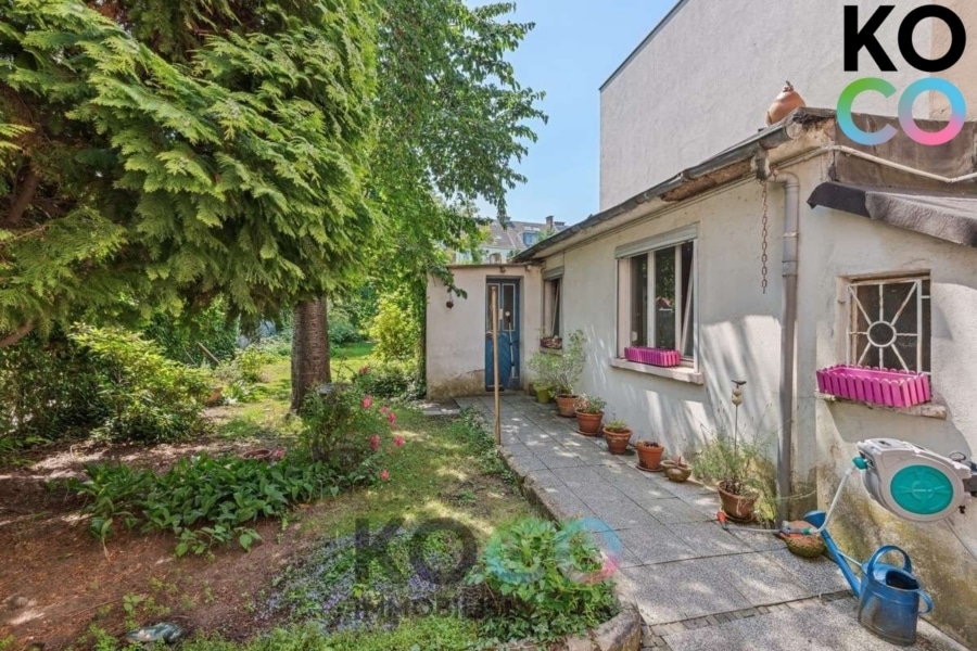 Garten - Großzügiges Haus mit viel Potenzial – Zweifamilienhaus für Eigennutzer oder Kapitalanleger!!