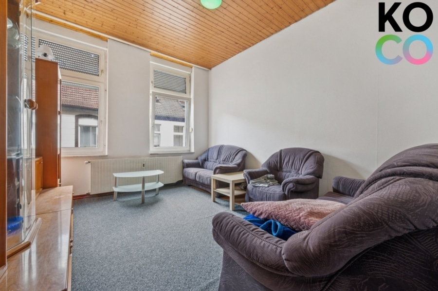 Wohnzimmer - Solide Kapitalanlage mit Charakter – 7 Einheiten in gepflegtem Altbau