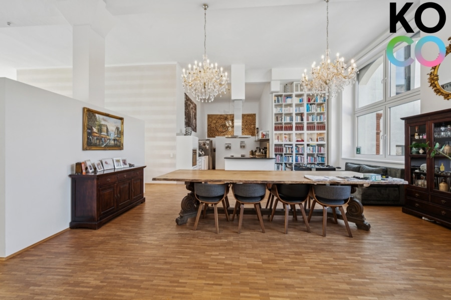 Offener Essbereich - Exklusives Loft 4,20 m Decken! 100qm Terrasse & Blick ins Grüne!