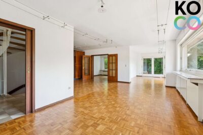 Großzügige Doppelhaushälfte mit Wintergarten und Dachterrasse, 47804 Krefeld-Forstwald, Haus