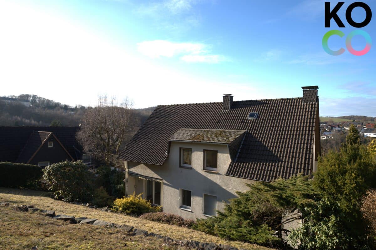 Hausansicht Rückseite vom Garten