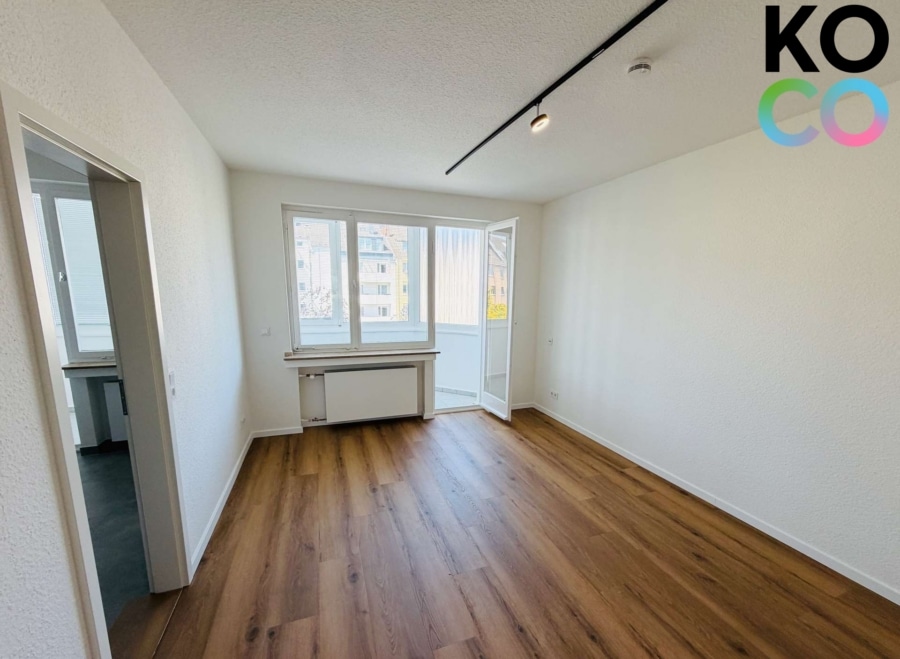 Wohnzimmer - Kernsanierte 2-Zimmer-Wohnung in Unterbilk – Erstbezug