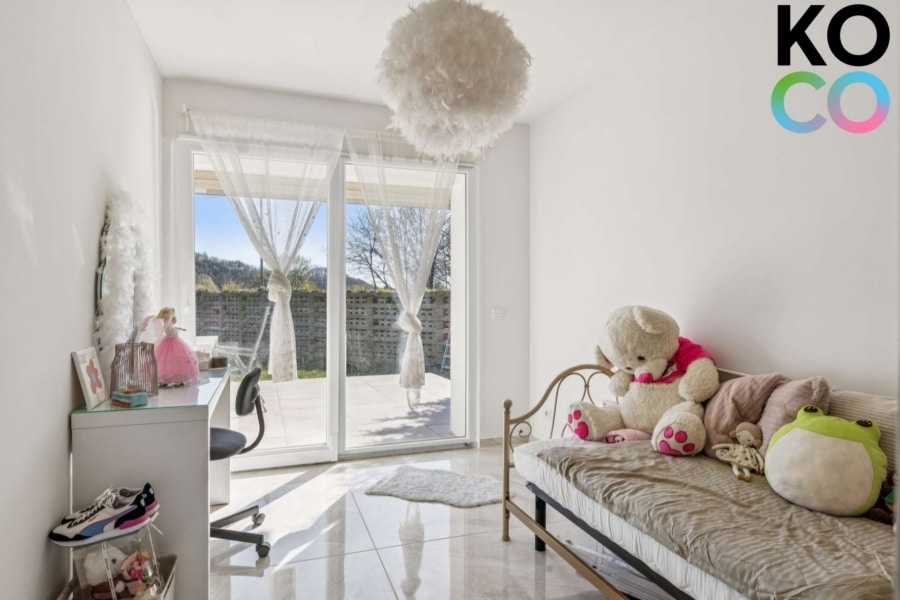 Schlafzimmer 2 - Großzügiges Einfamilienhaus mit Einliegerwohnung & Südgarten in Velbert-Flandersbach