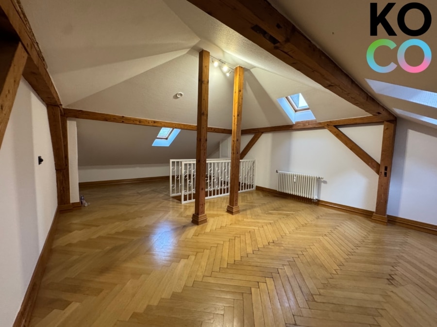Dachzimmer - Wohnen im Selve Palais – Exklusive Maisonette-Wohnung