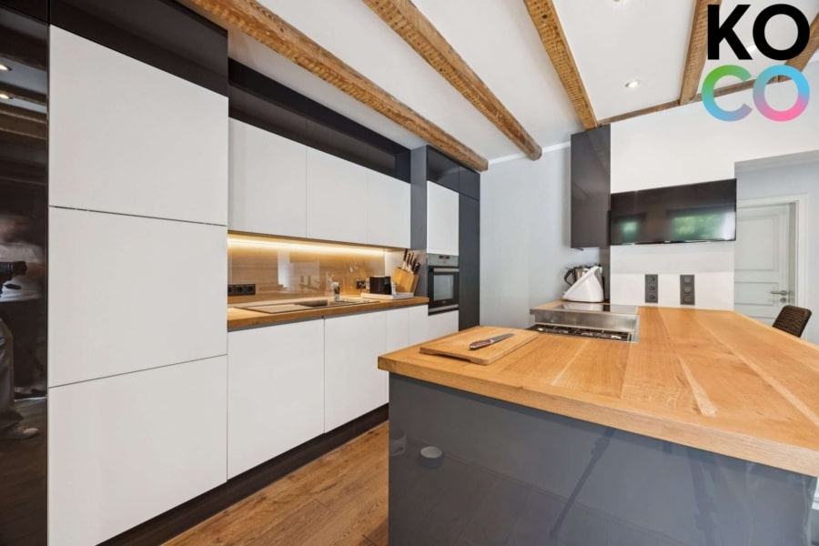 Küche Ansicht 2 - Wohnen und Arbeiten in TOP Lage! Familienparadies ohne Kompromisse!