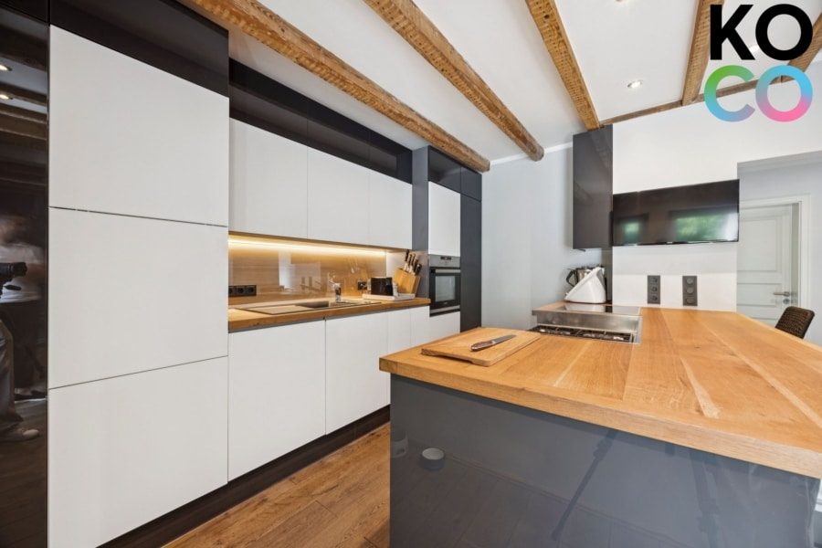 Küche Ansicht 2 - Wohnen und Arbeiten in TOP Lage! Familienparadies ohne Kompromisse!